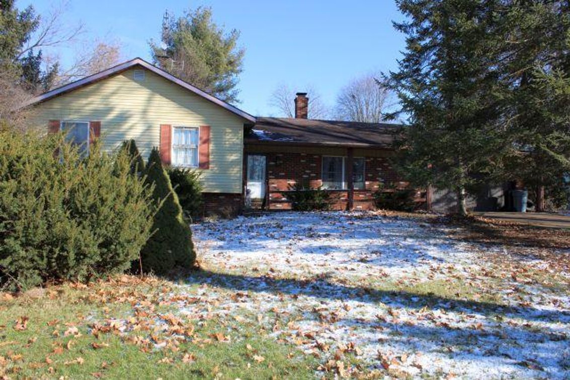 Image for SPLIT LEVEL HOME - POLE BUILDING