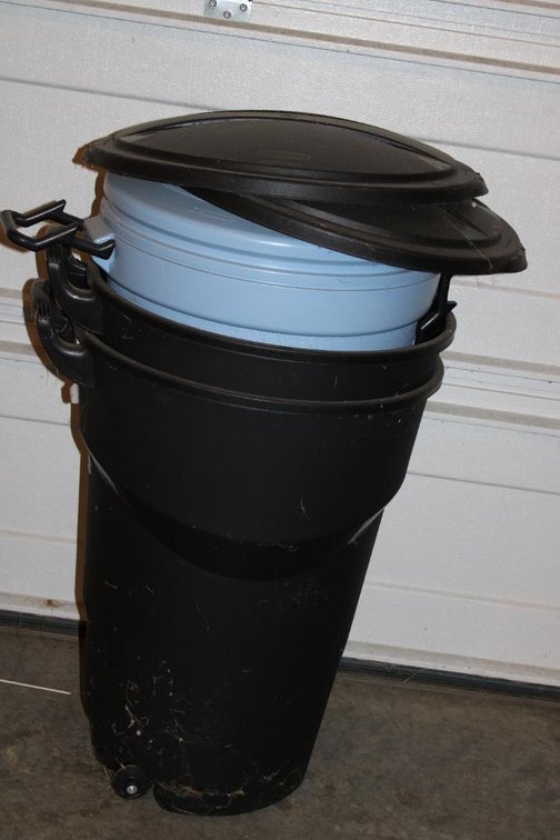 TRASH CANS
