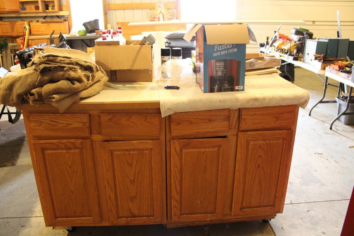 CABINETS ON CASTERS
