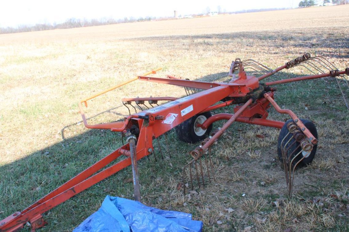 KUHN GA300GT HAY RAKE