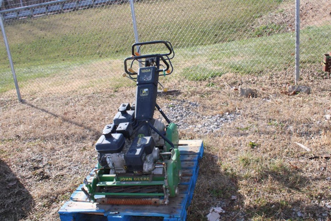 JOHN DEERE GREENS MOWERS