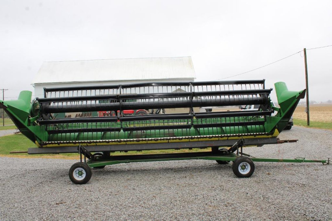 JOHN DEERE 920 BEAN HEAD W/ WAGON