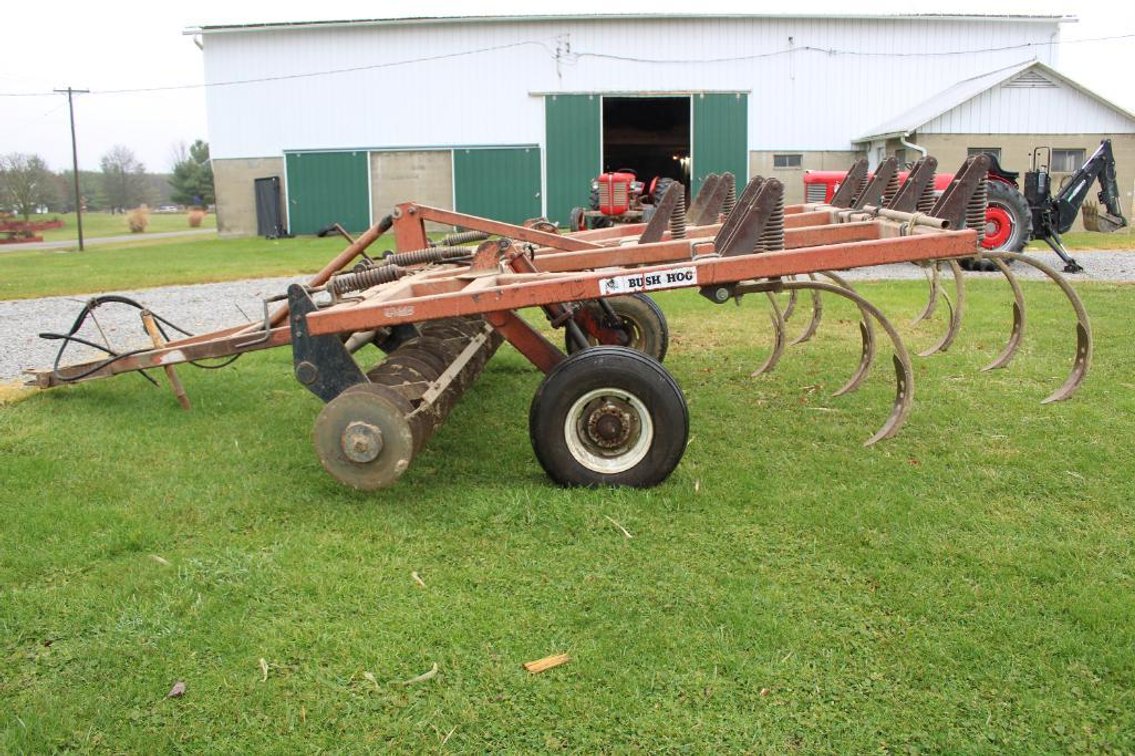 BRUSH HOG SH1560 CHISEL PLOW