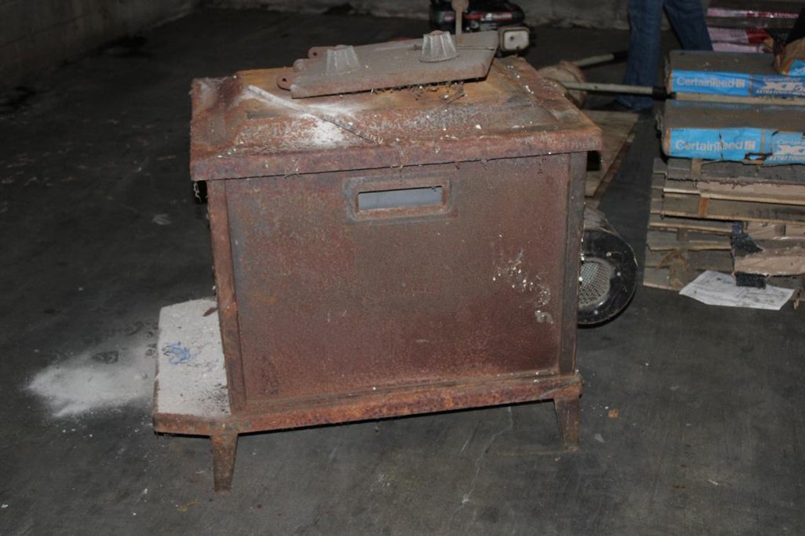 NASHUA WOOD STOVE W/ BLOWER
