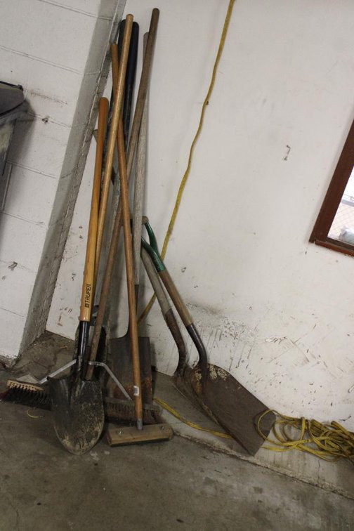 LONG HANDLE TOOLS