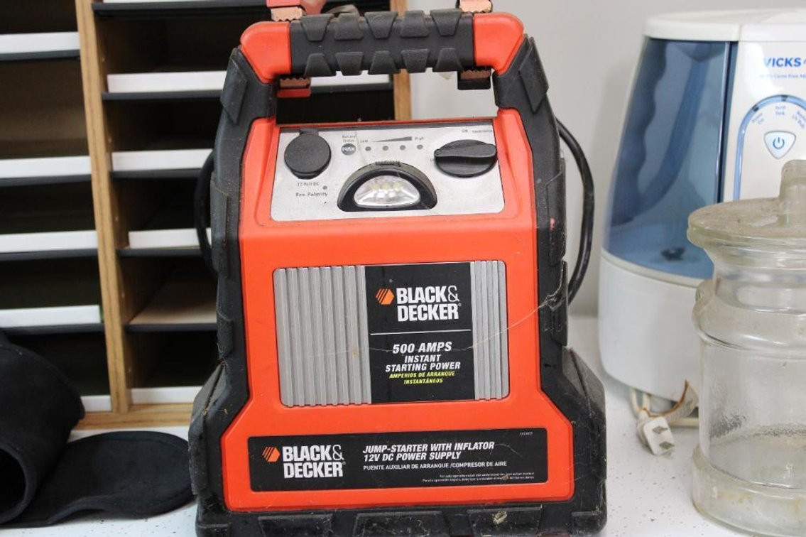 BLACK AND DECKER JUMP BOX