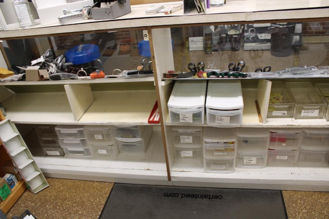 DISPLAY CASE CLEANING RIGHTS 