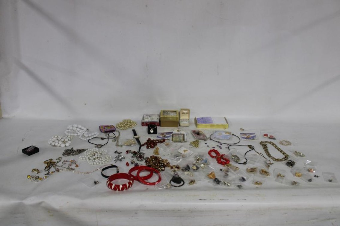 COSTUME JEWELRY 