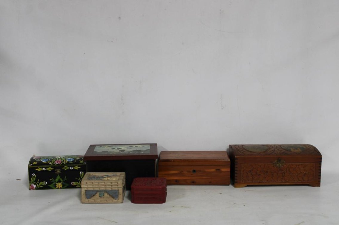 JEWELRY BOXES AND COSTUME JEWELRY