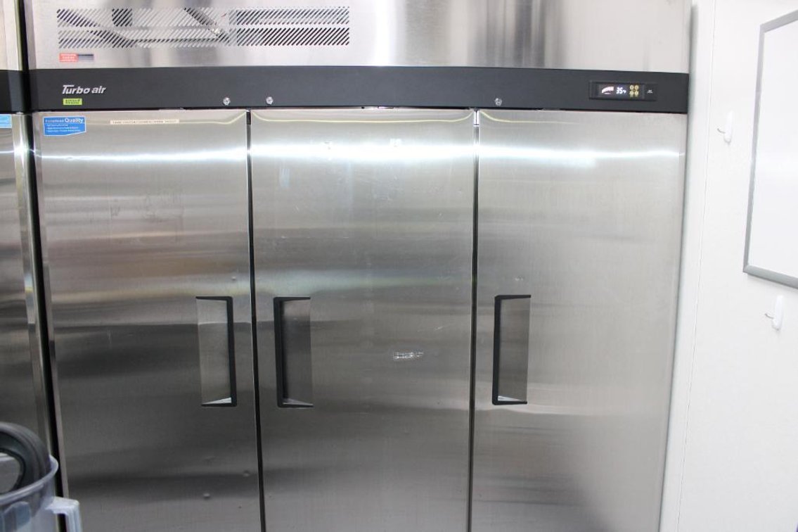 TURBO AIR 3 DOOR FRIDGE