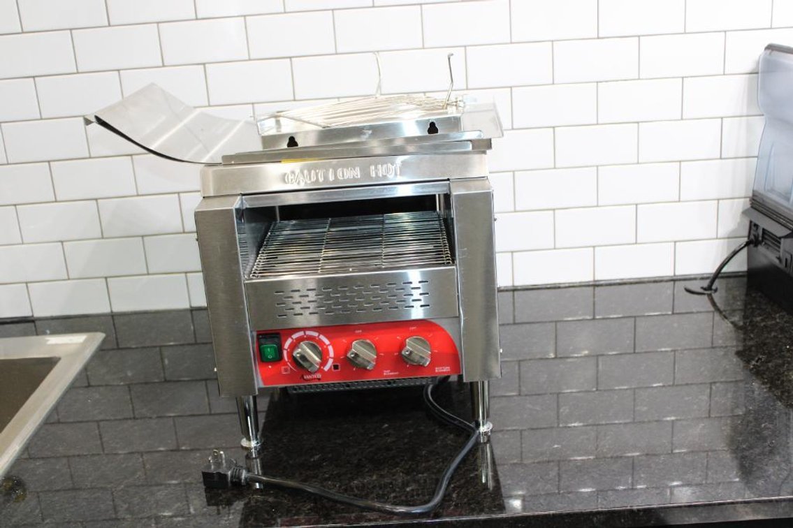 AVANTCO 10" CONVEYOR TOASTER 