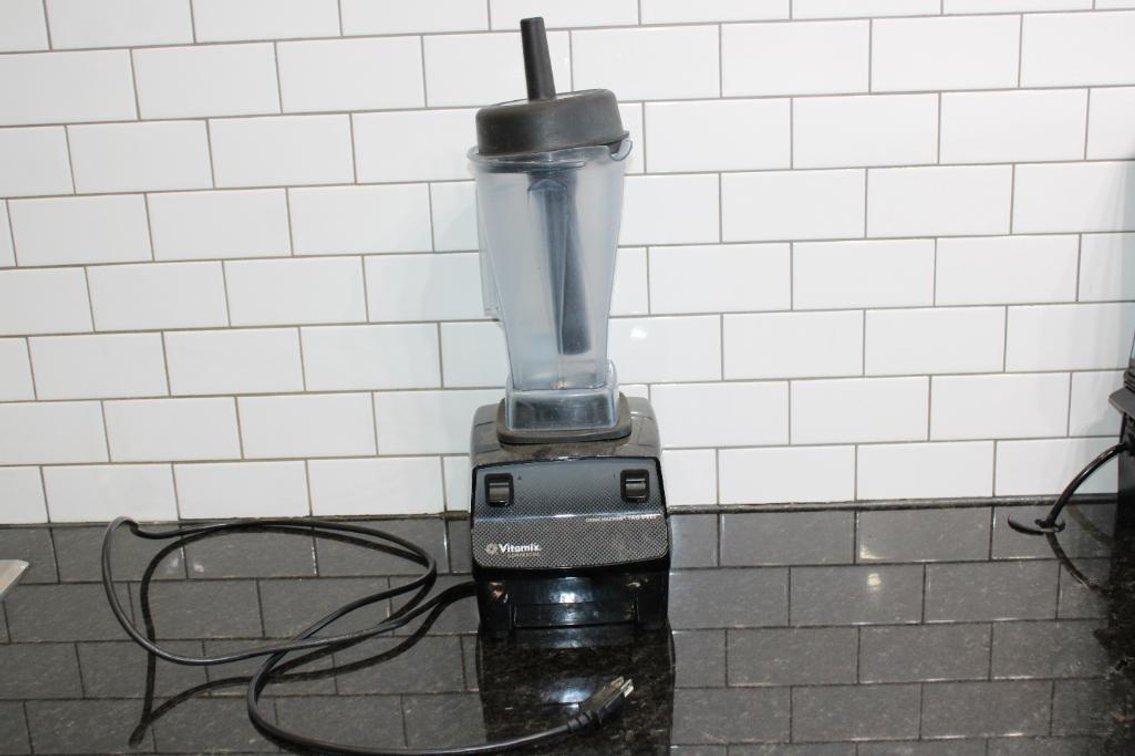 VITAMIX DRINK MACHINE 2 SPEED 