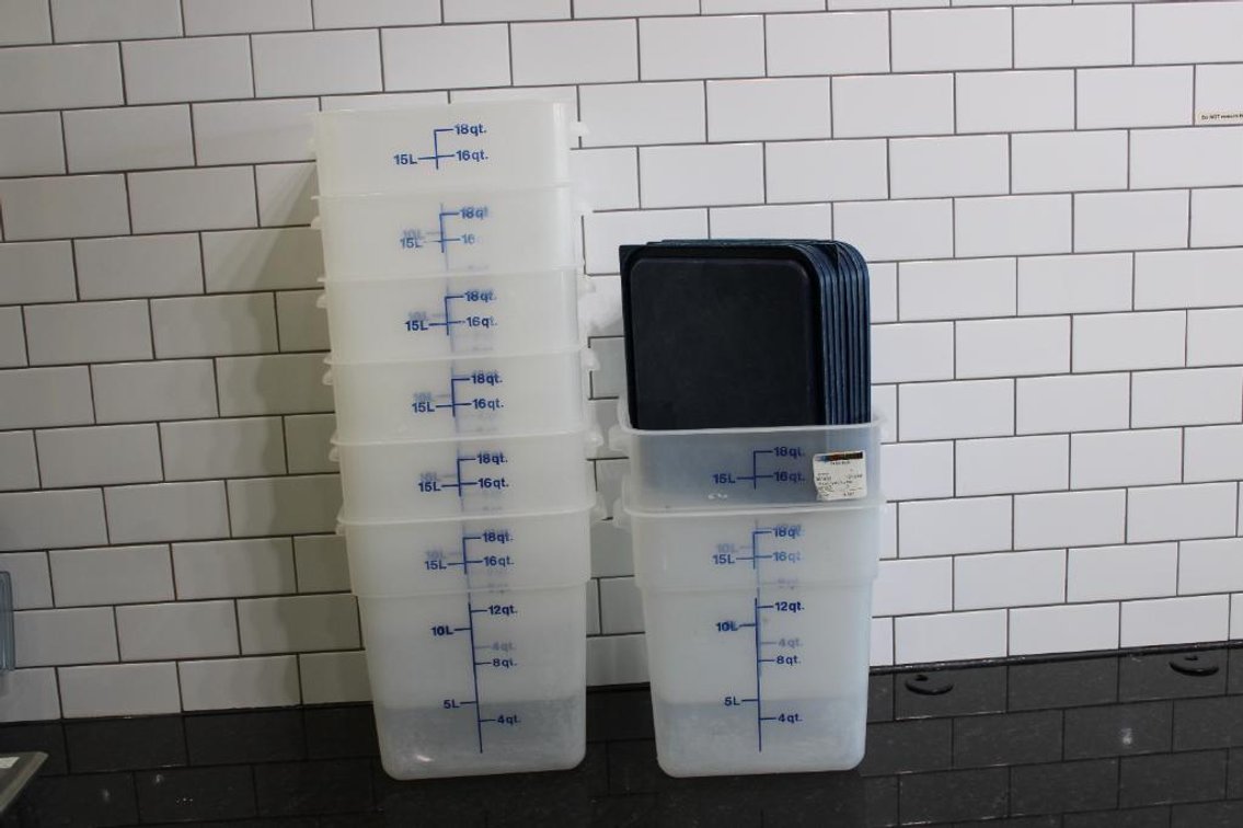 18QT STORAGE MEASURING CONTAINERS W/ LIDS 