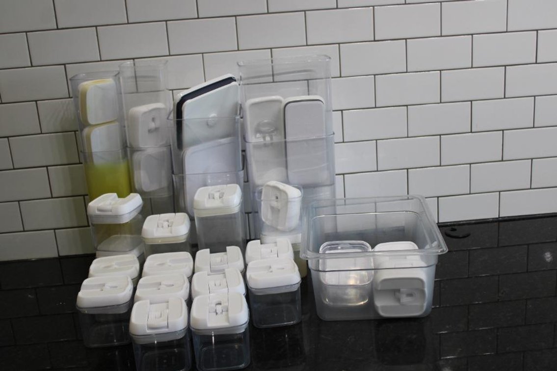 STORAGE CONTAINERS W/ LIDS