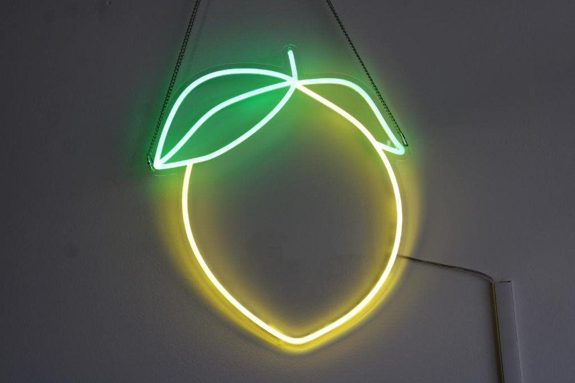 NEON SIGN 
