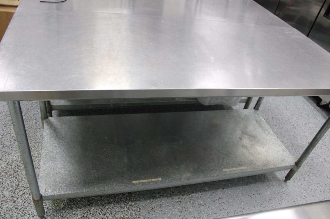 STAINLESS TABLE