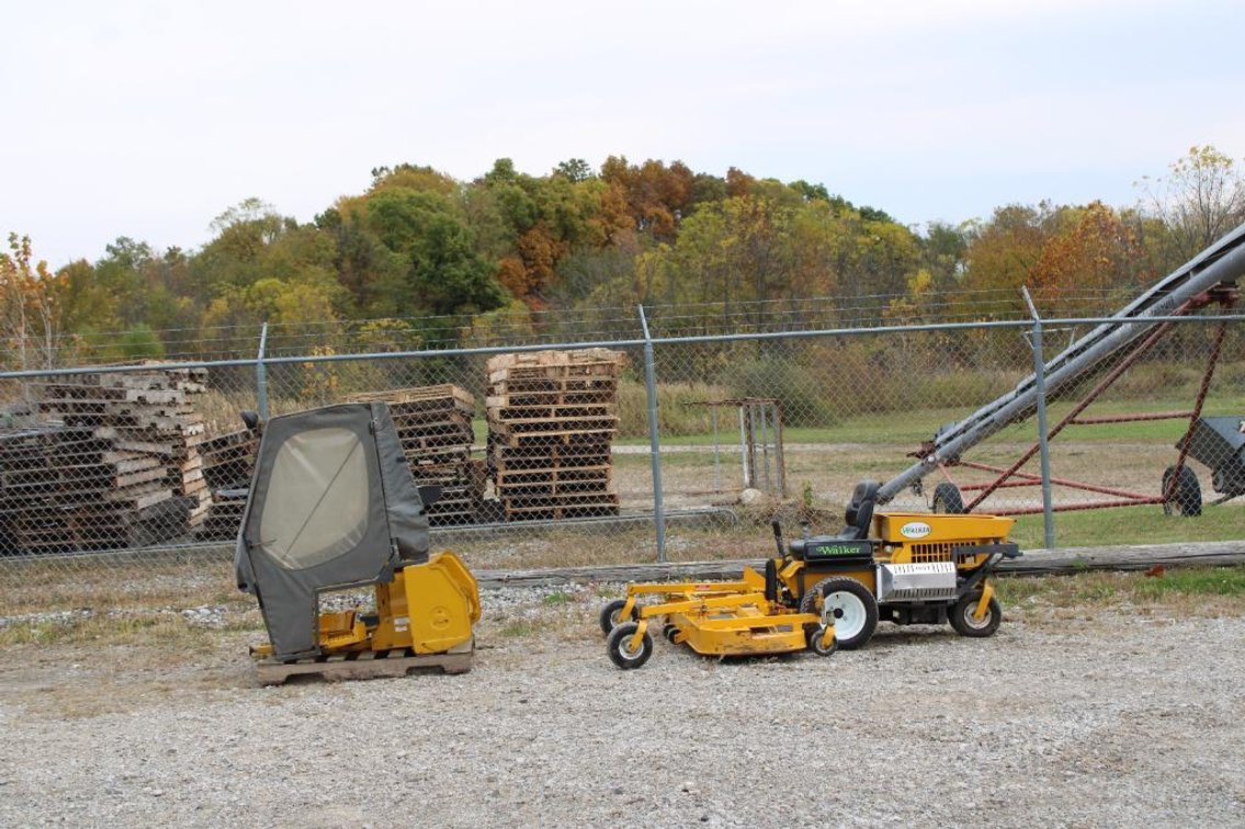 WALKER 74 MOWER W/ CAB AND SNOWBLOWER