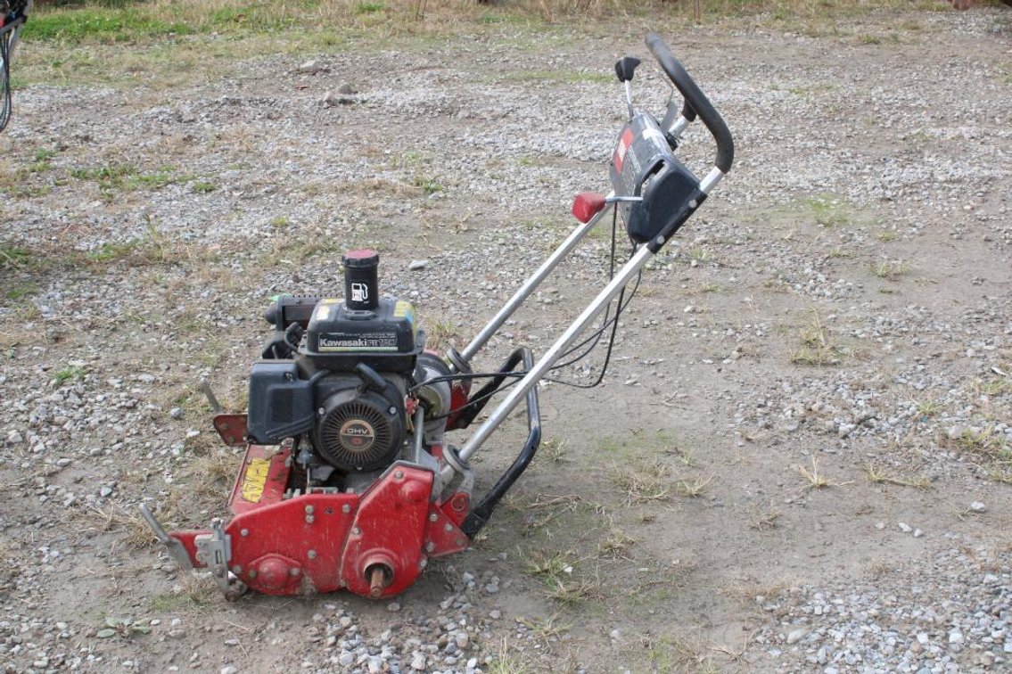 TORO GREENSMASTER 1000 MOWER