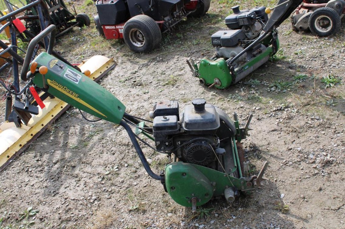 JOHN DEERE 180B GREENS MOWER