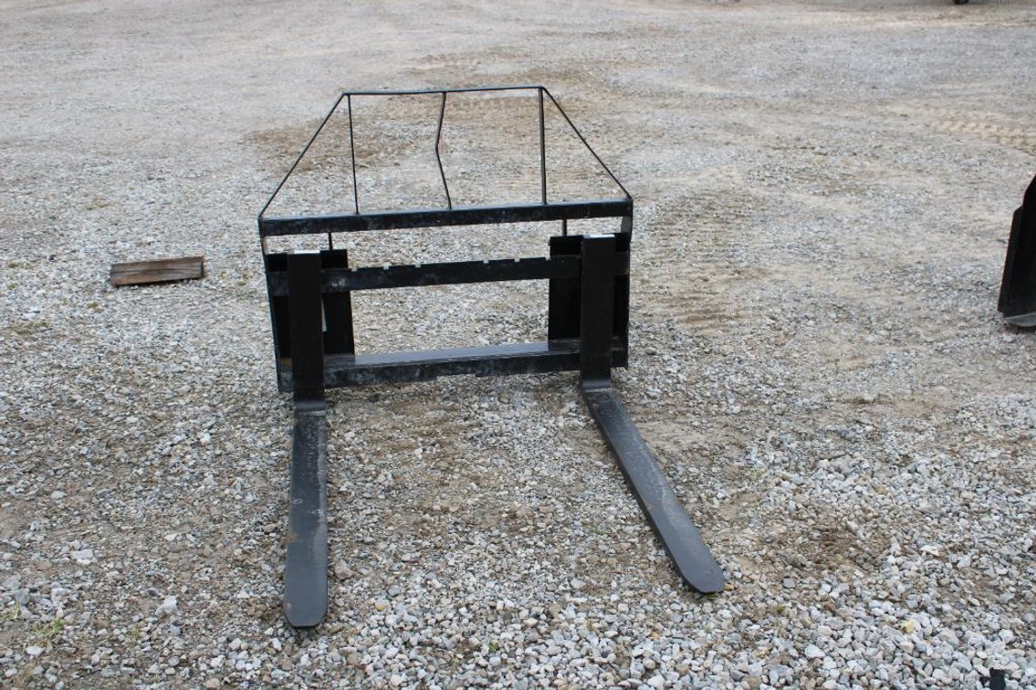 QUICK TACH PALLET FORKS