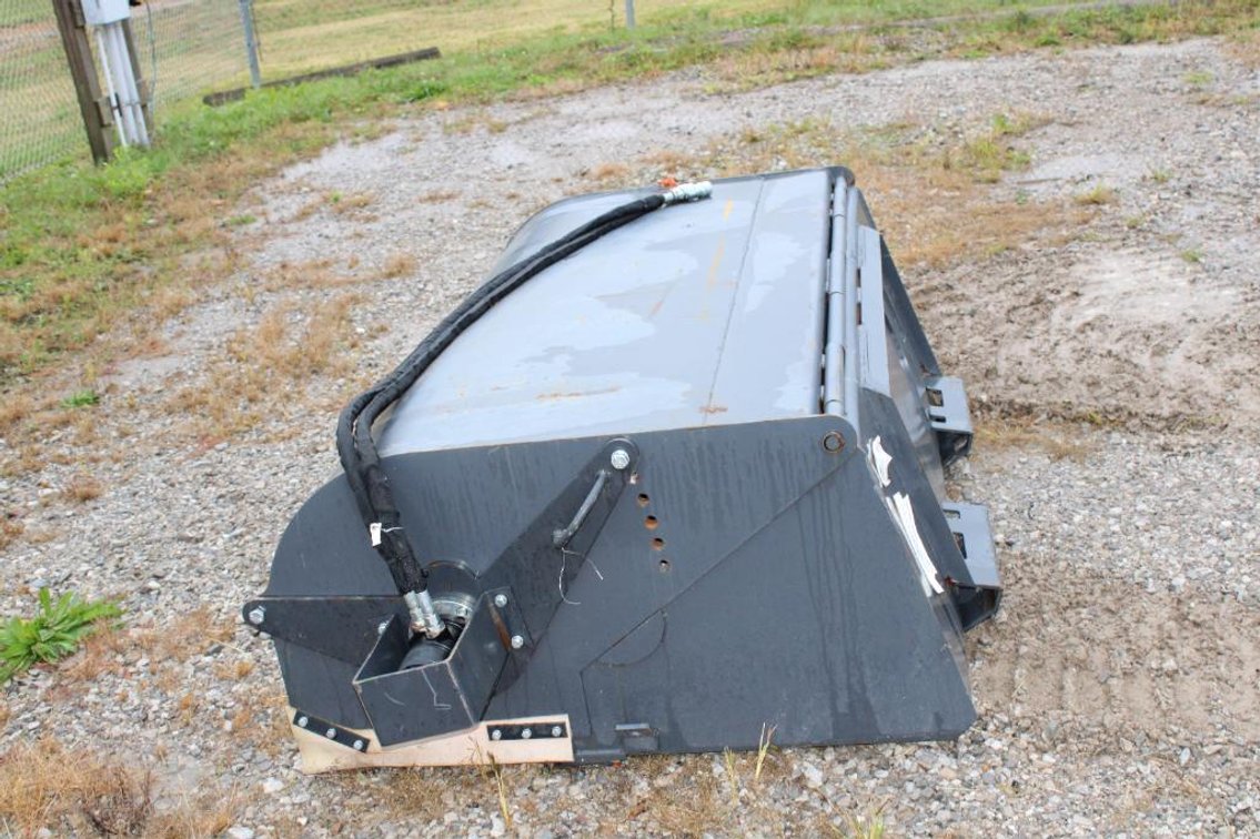 QUICK TACH BROOM BUCKET ATTACHMENT