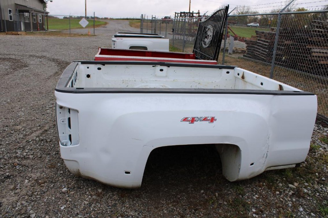 2017-19 GMC DUALLY TRUCK BED