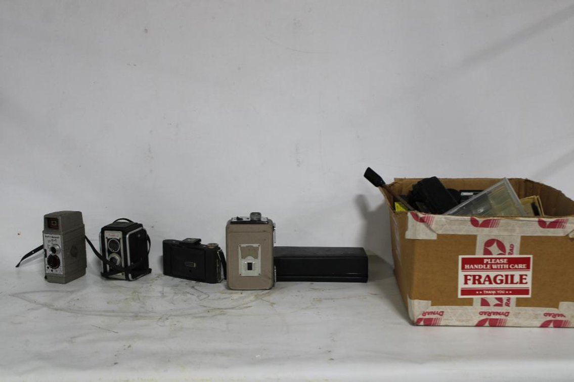 VINTAGE PHOTOGRAPHY EQUIPMENT 