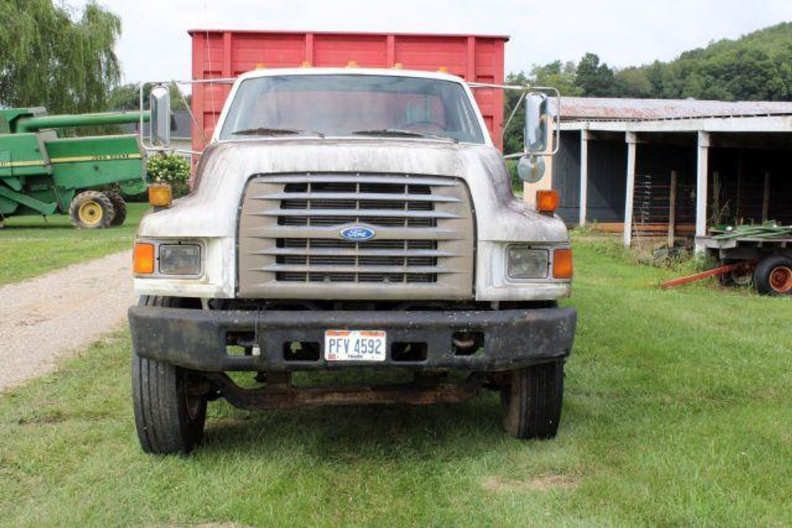1994 F SERIES FORD GRAIN TRUCK W/ LIFT GRAIN BED