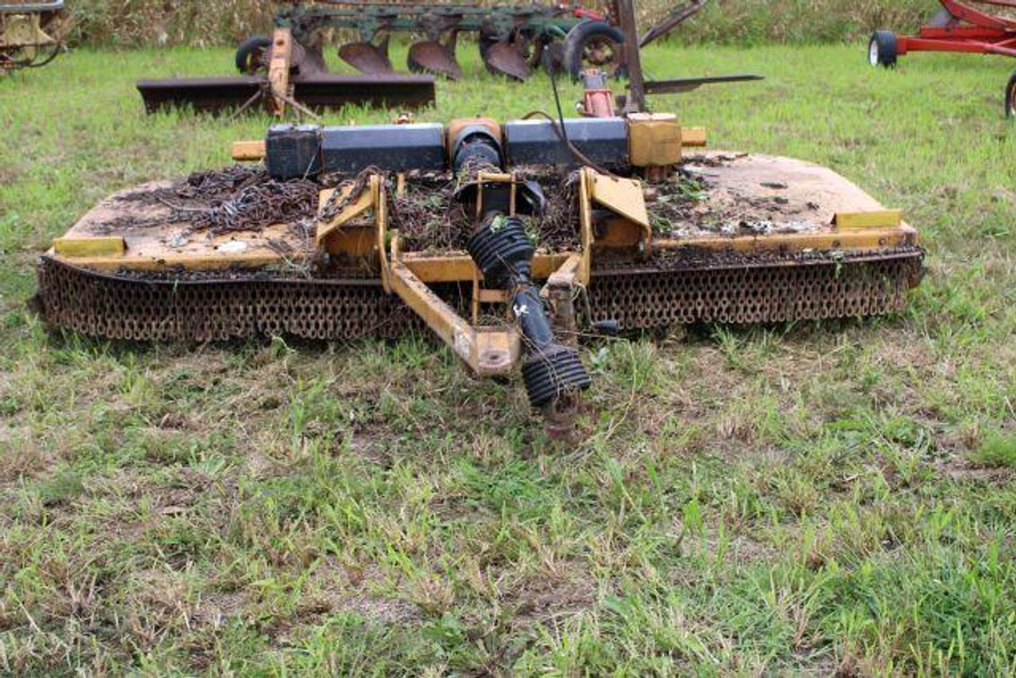 WOODS 1260 PULL TYPE 10' ROTARY MOWER