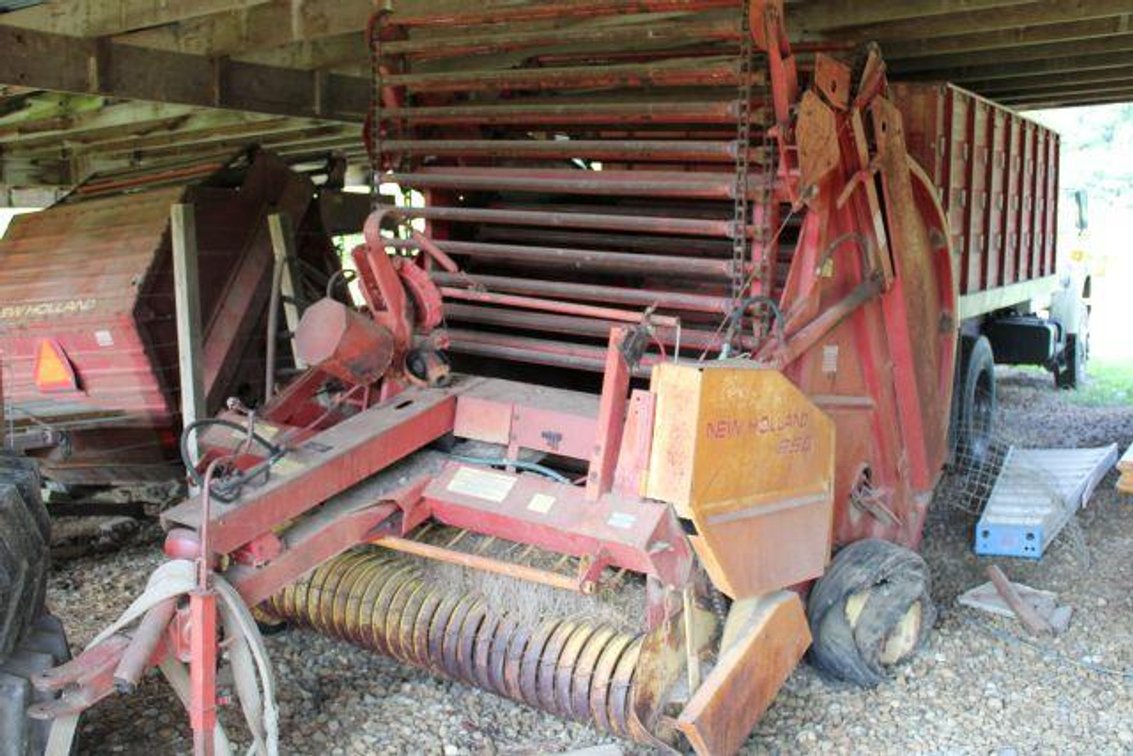 NEW HOLLAND 850 ROUND BALER (PARTS ONLY)