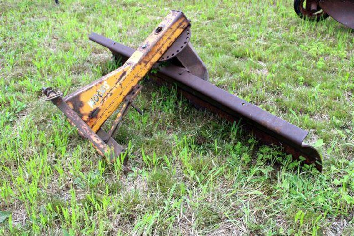WOODS 3 POINT 8' BACK BLADE