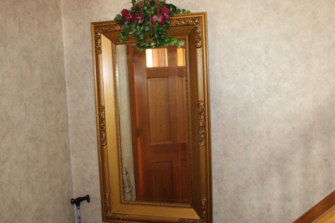 WALL MIRROR