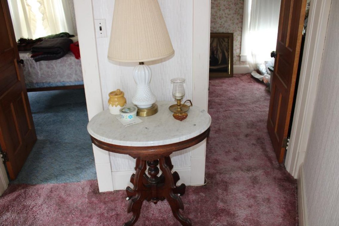 VINTAGE TABLE AND CONTENTS