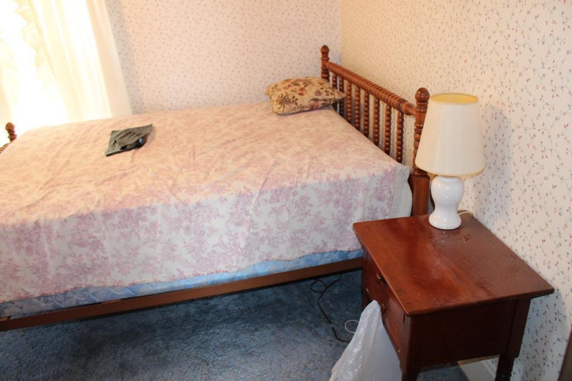 BEDROOM SUITE 