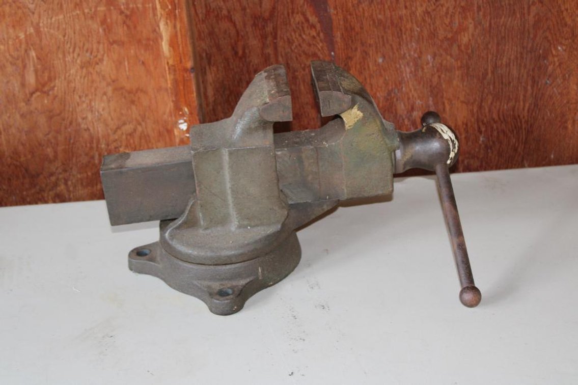 CRAFTSMAN 5162 BENCH VICE