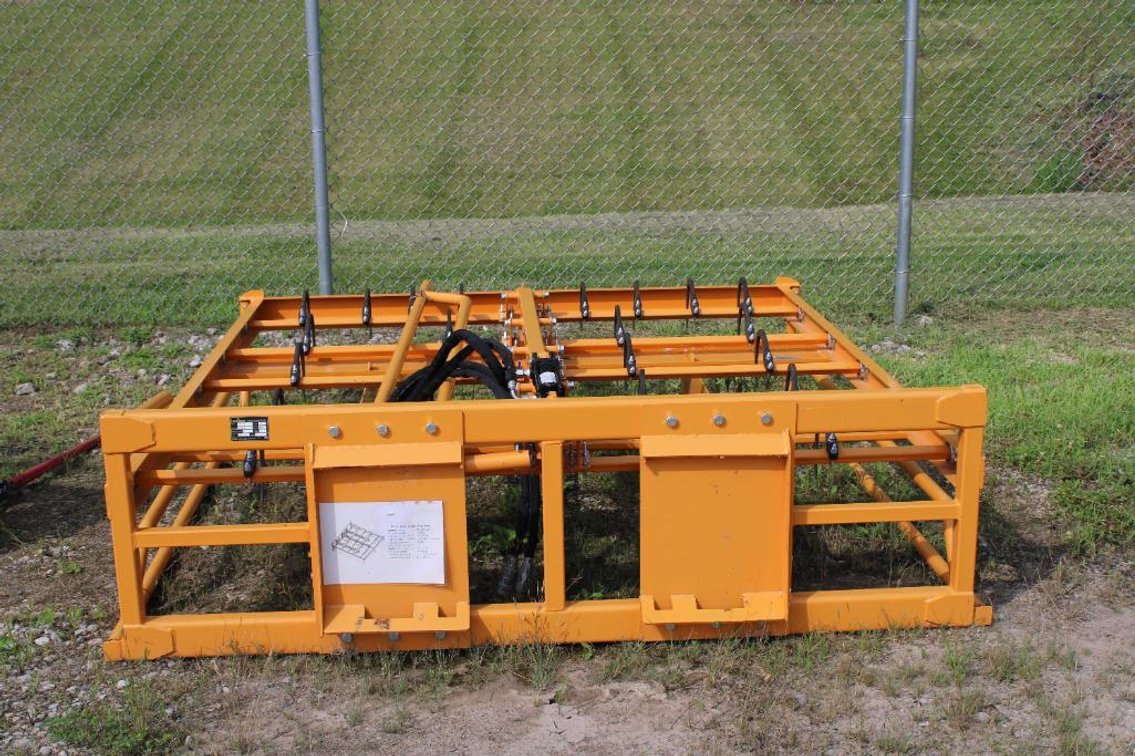LAND HONOR HAY GRAPPLE