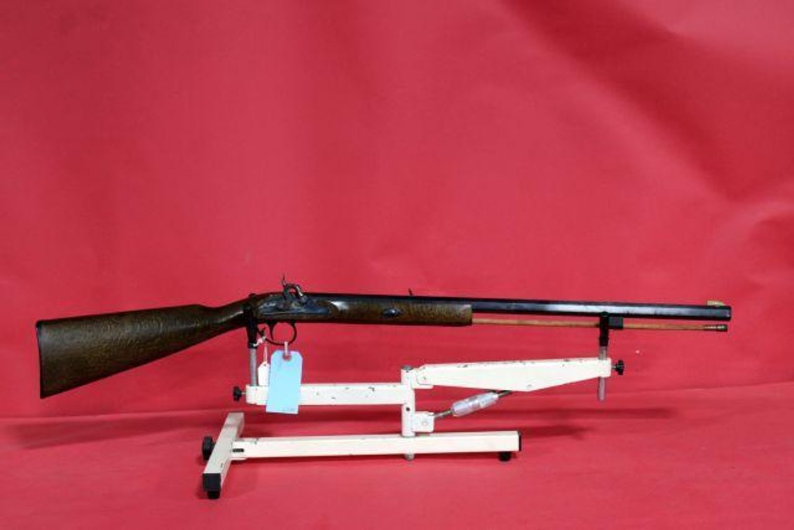 CONNECTICUT VALLEY ARMS PLAINSMAN .50 CAL MUZZLE LOADER