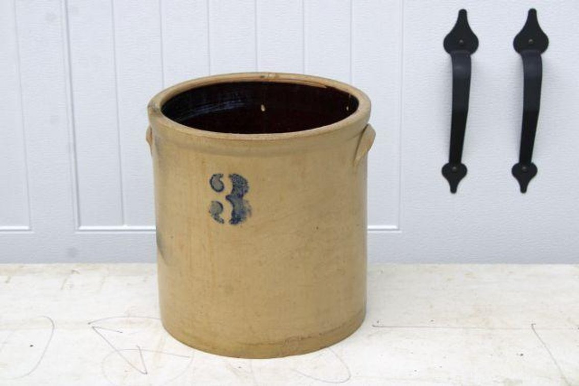 3 GALLON SALT GLAZED CROCK W/ HANDLES, DAMAGED