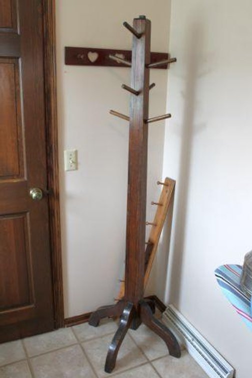 COAT TREE AND WALL MOUNT COAT HOOKS