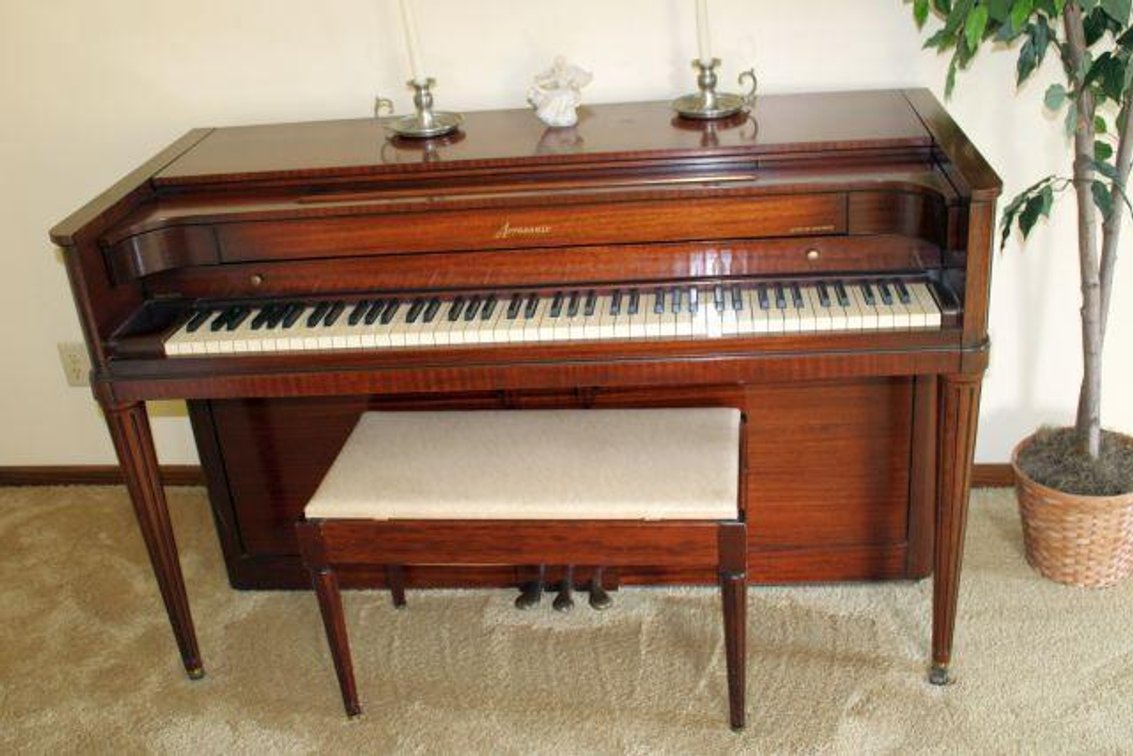 AEROSONIC PIANO AND BENCH