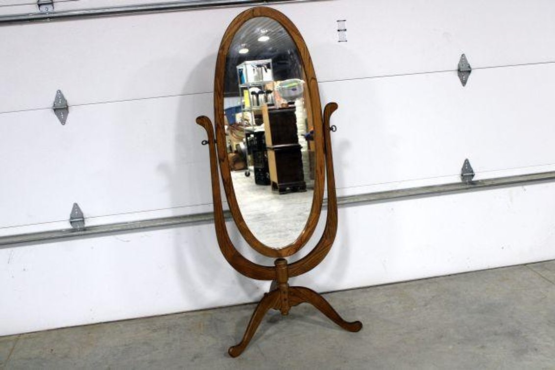 MIRROR W/ STAND