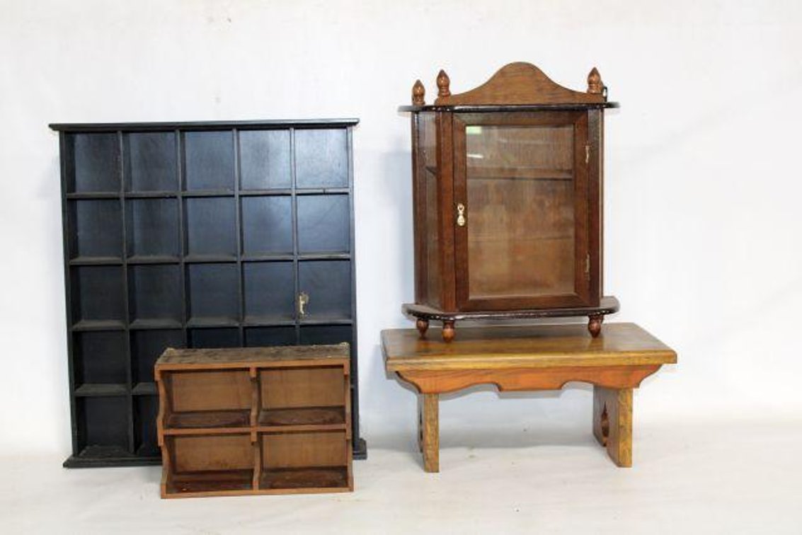 KNICK KNACK SHELVES