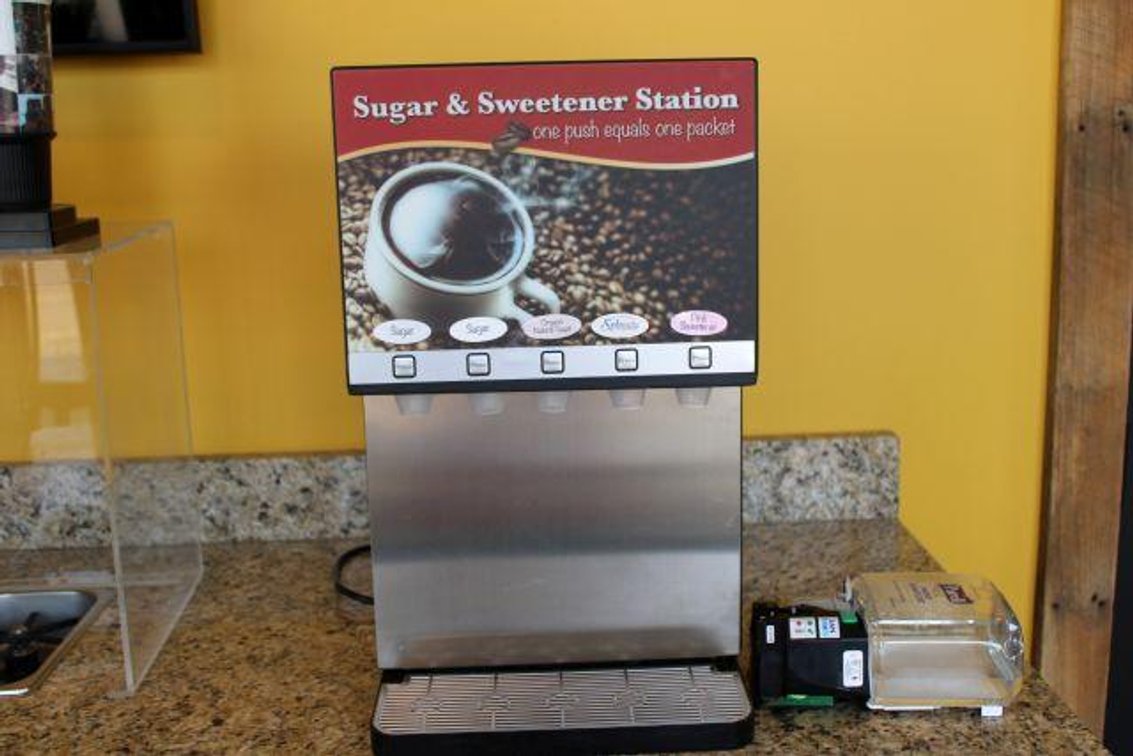 CREAMER AND SUGAR STATION 