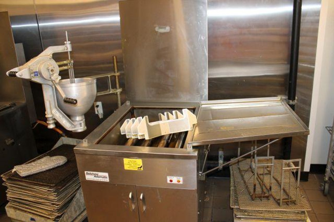 BELSHAW ADAMATIC OPEN KETTLE DONUT FRYER