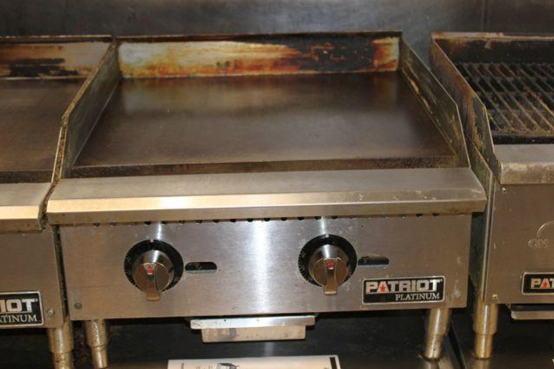 PATRIOT PLATINUM SERIES THERMOSTATIC GRIDDLE
