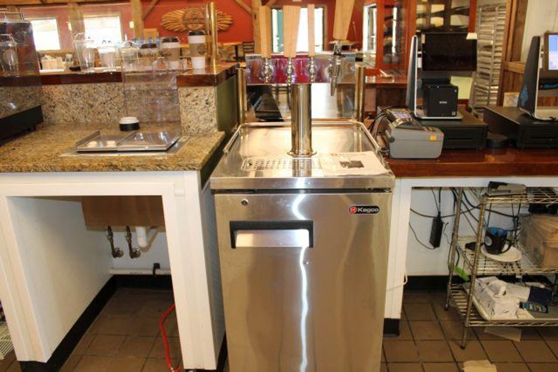 KEGCO COMMERCIAL GRADE KEGERATOR