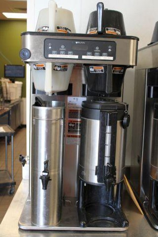 BUNN COMMERCIAL TEA AND COFFEE MAKER 