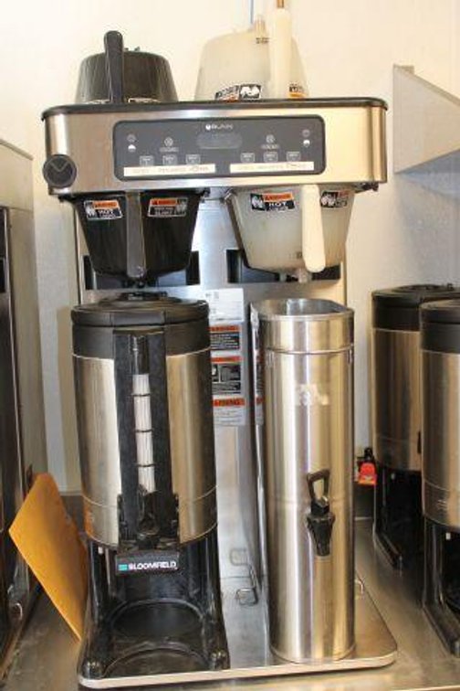 BUNN COMMERCIAL TEA AND COFFEE MAKER