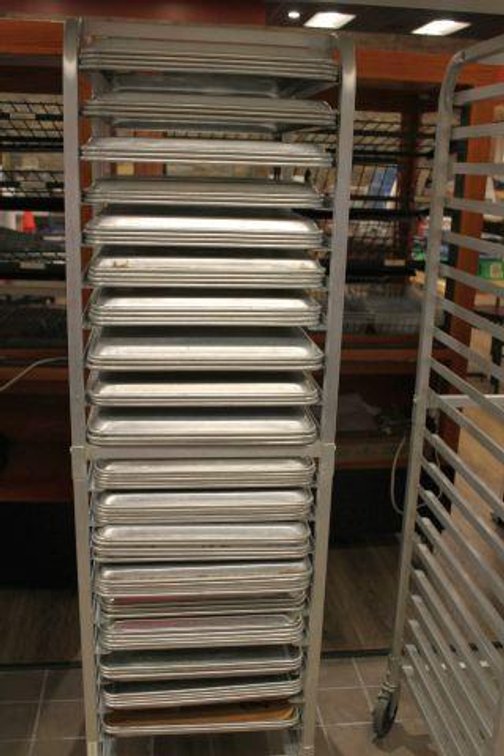 BAKING SHEETS FOR ROLLING CART