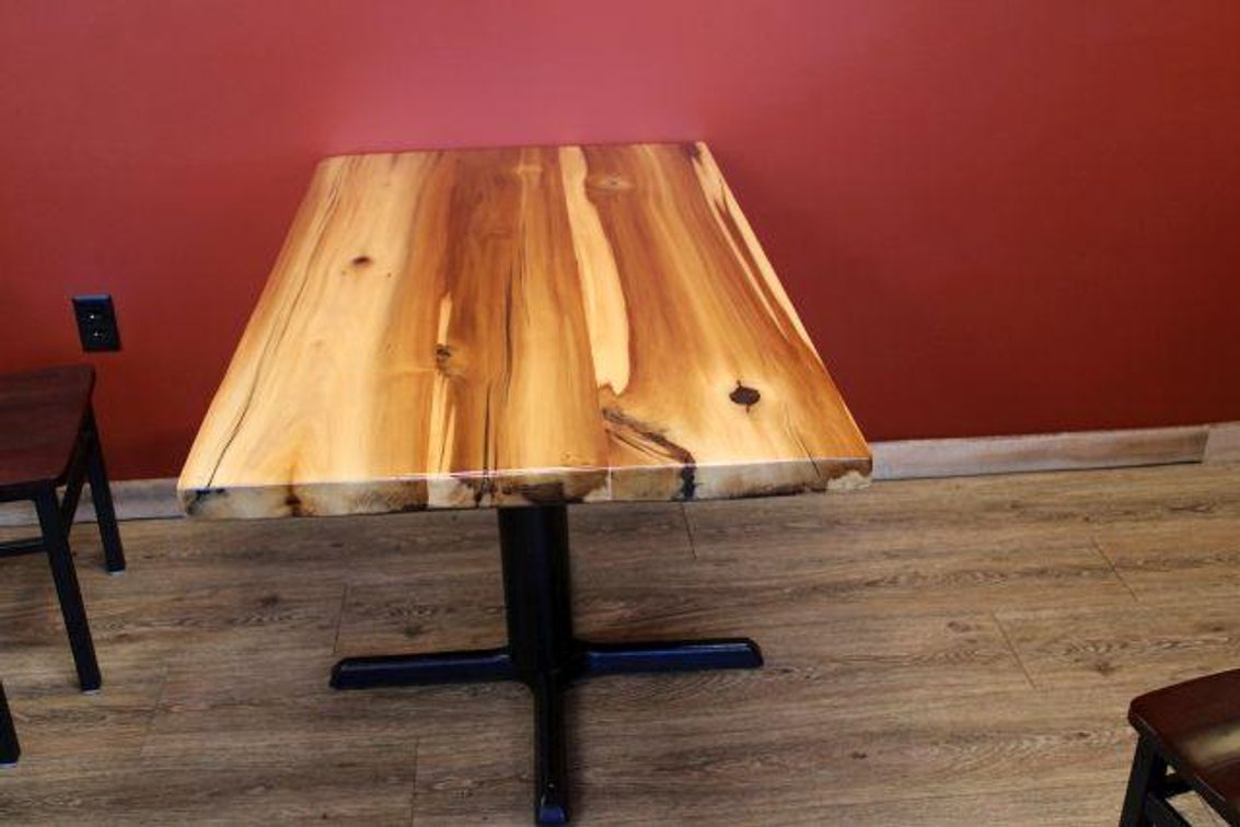 LIVE EDGE TABLE NO CHAIRS